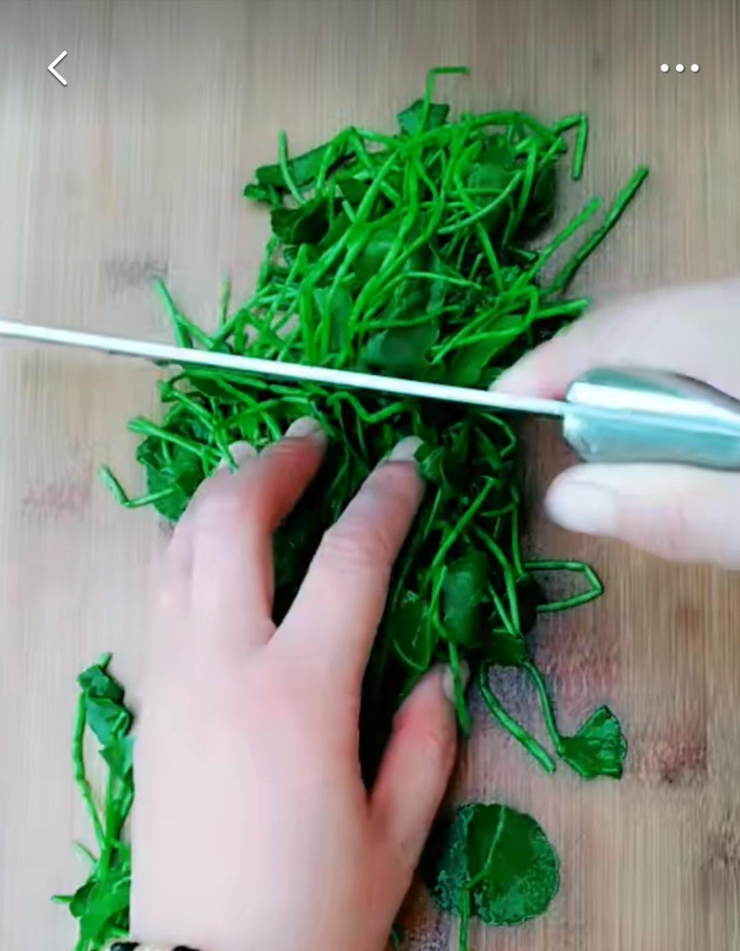 銅錢(qián)草可以吃嗎（涼拌當菜泡茶都可以）