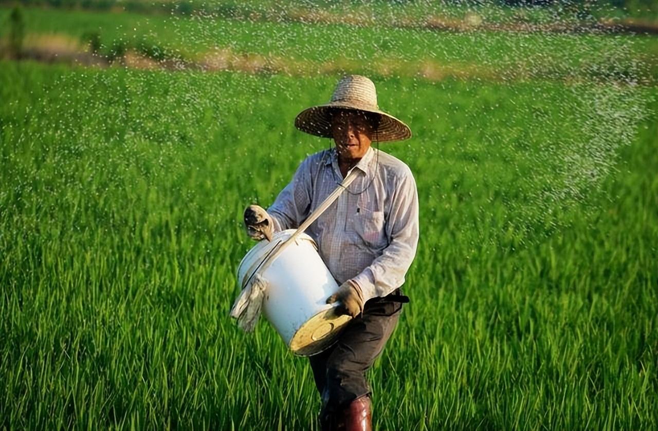 農業(yè)是根本，農民是基石，是大地的智者，是自然的使者